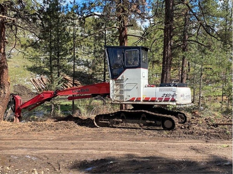 2005 Link-Belt 210 LX Log Loader
